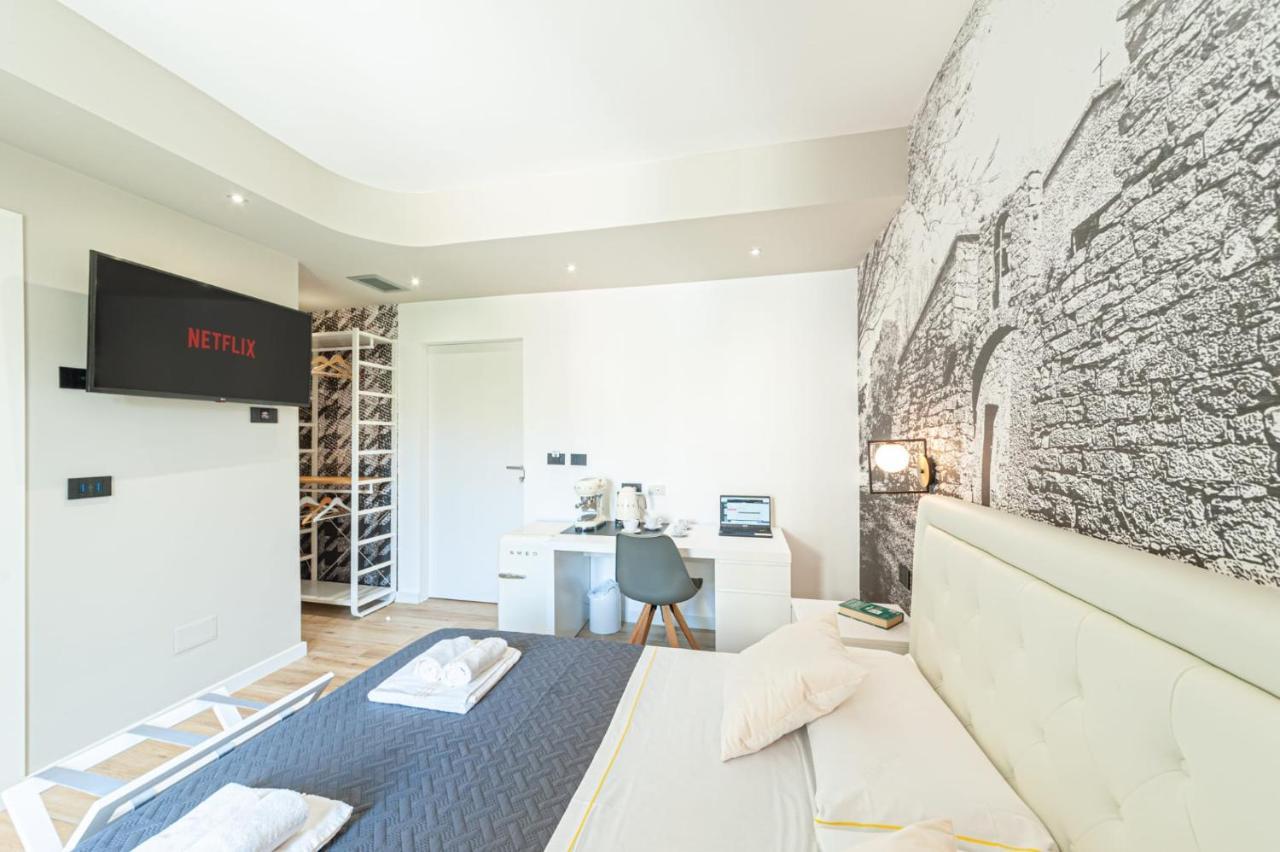 Eleonore Elegant Rooms كالياري المظهر الخارجي الصورة